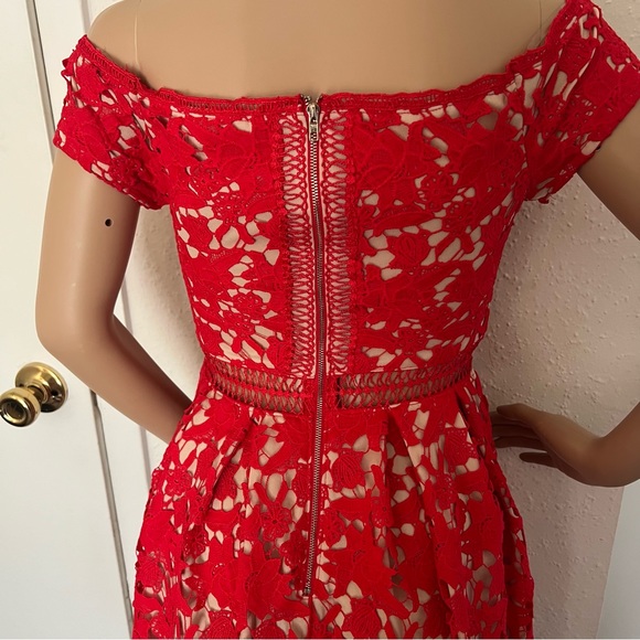 Francescas Red Cocktails Mini Red Off the shoulders Lace Dress Size XS - Picture 7 of 9